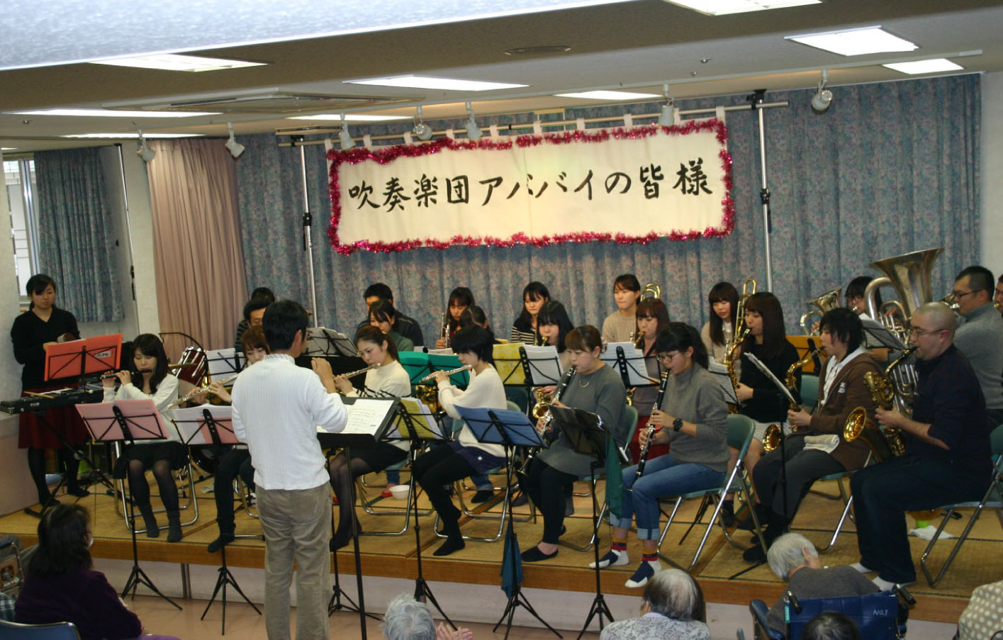 ボランティアの方による演奏